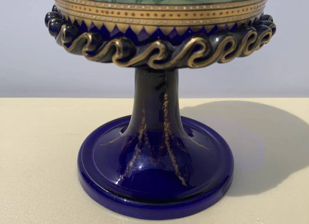 Coppa in vetro soffiato di Murano, dipinta in oro e in policromia – Manifattura Barovier & Toso. Murano, fine XIX sec. - immagine 4