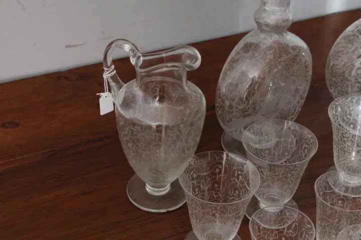 Antico strepitoso servizio cristallo baccarat fine XIX . 33 pezzi lavorazione con incisione. - immagine 4