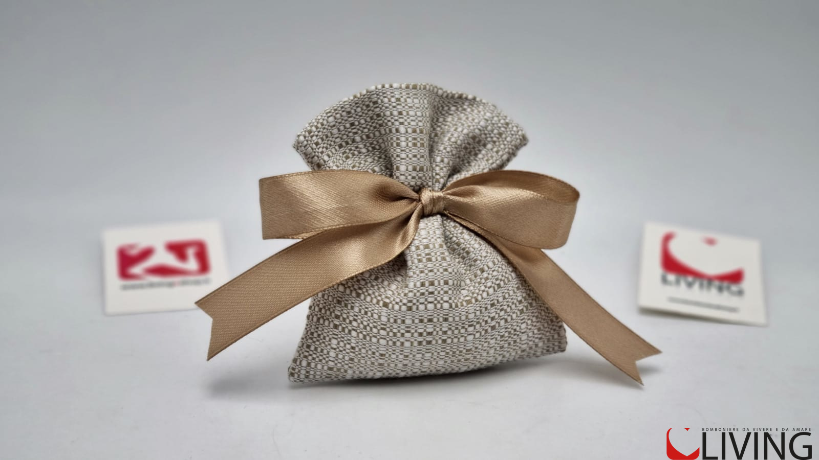 Mini sacchetto portaconfetti in tessuto linea Intrecci d’Amore naturale - immagine 2